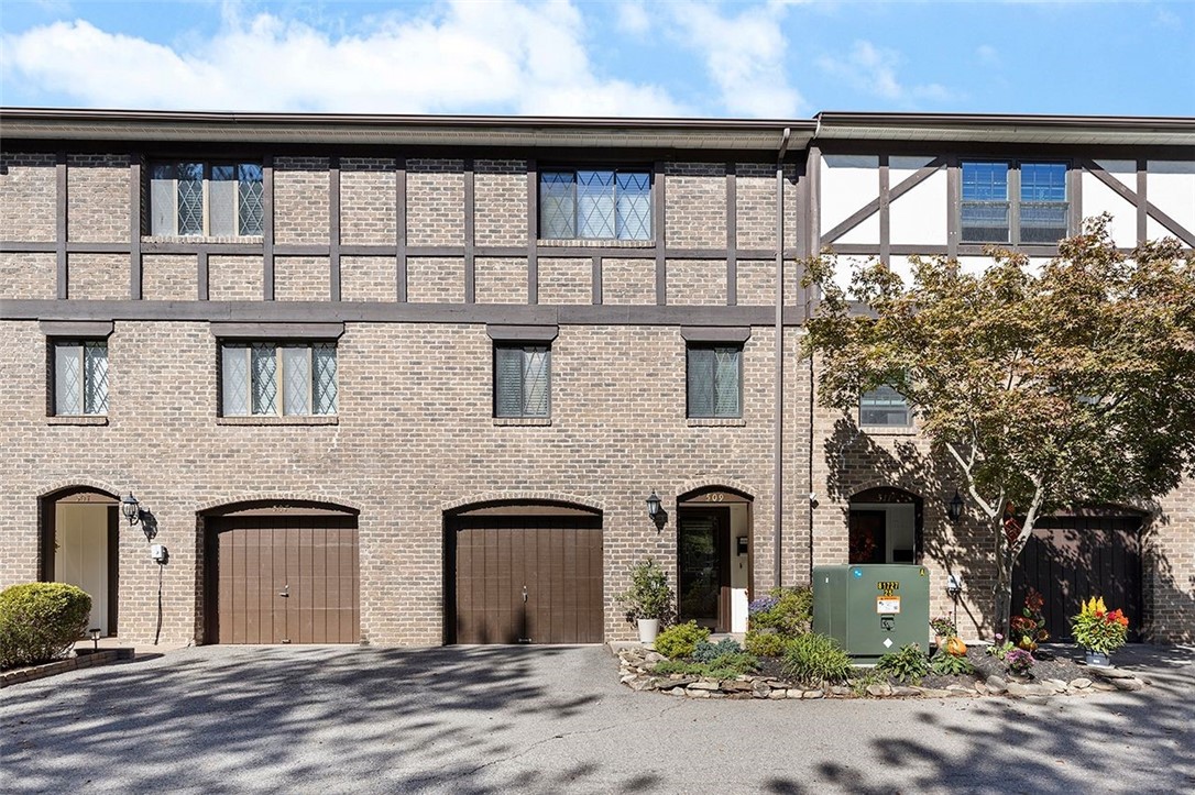 509 Newton Sq