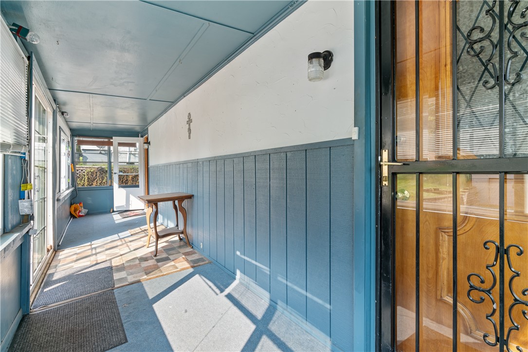 1302 1304 Macarthur Dr