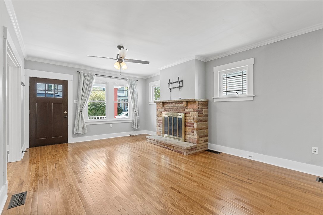 9 E Forest Ave