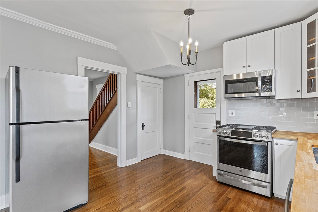 9 E Forest Ave