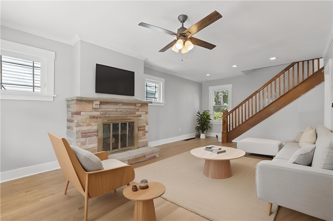 9 E Forest Ave