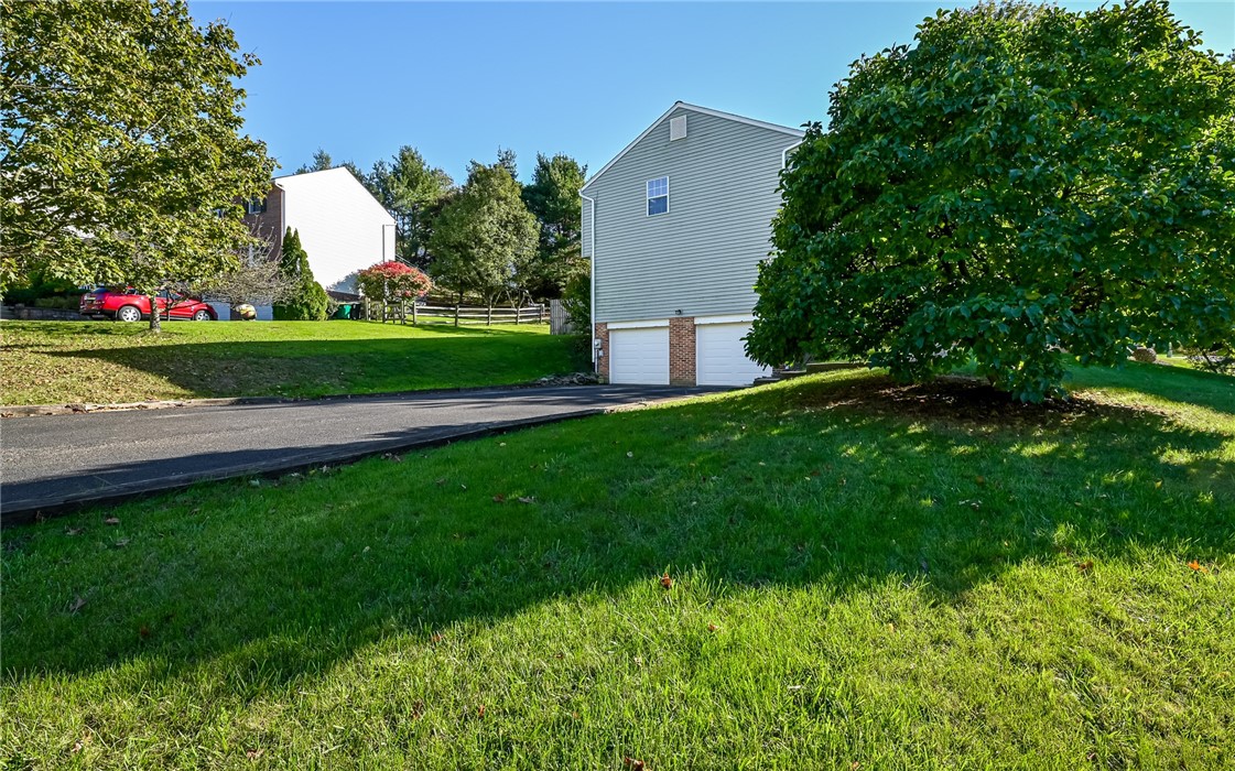 4910 Sioux Ct