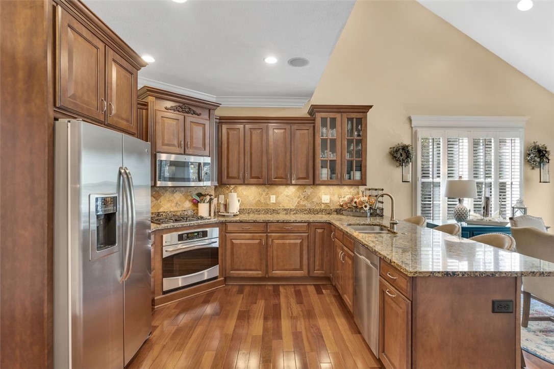 101 Redmond Ct