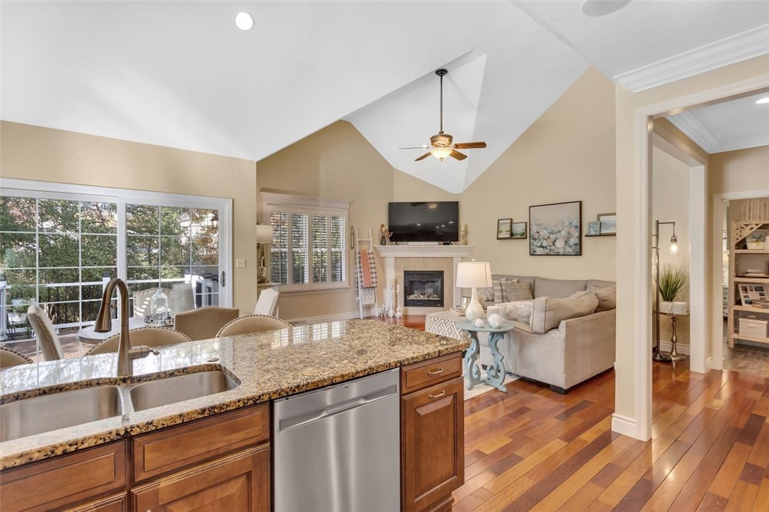 101 Redmond Ct