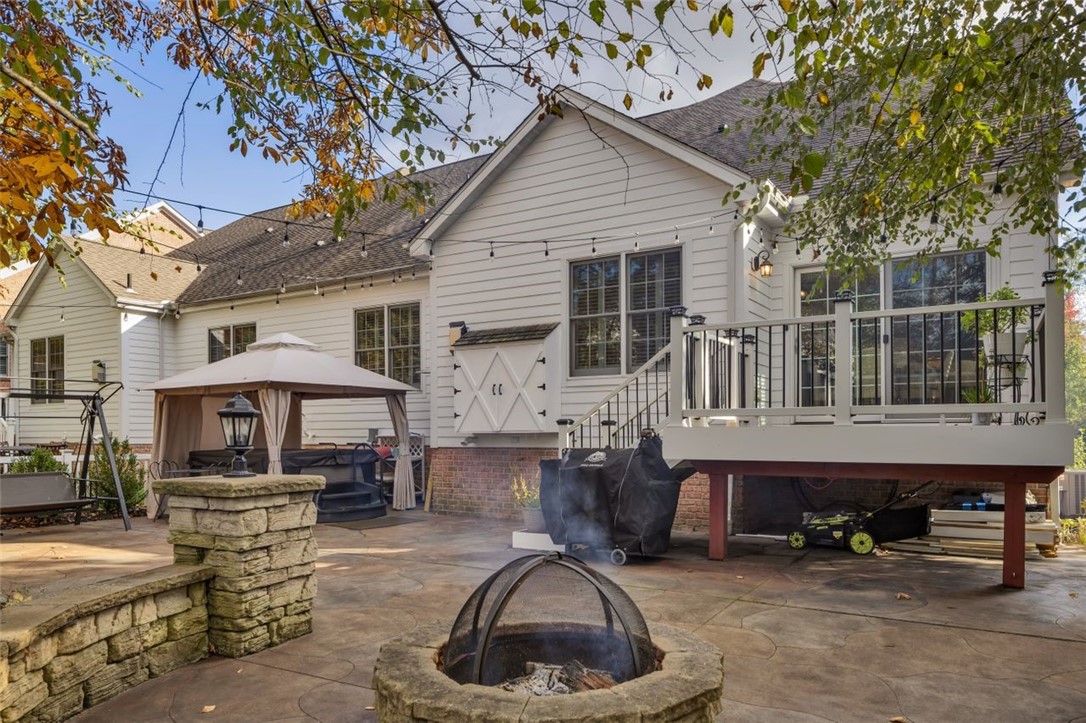 101 Redmond Ct
