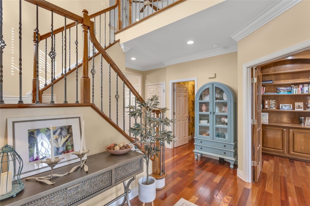 101 Redmond Ct