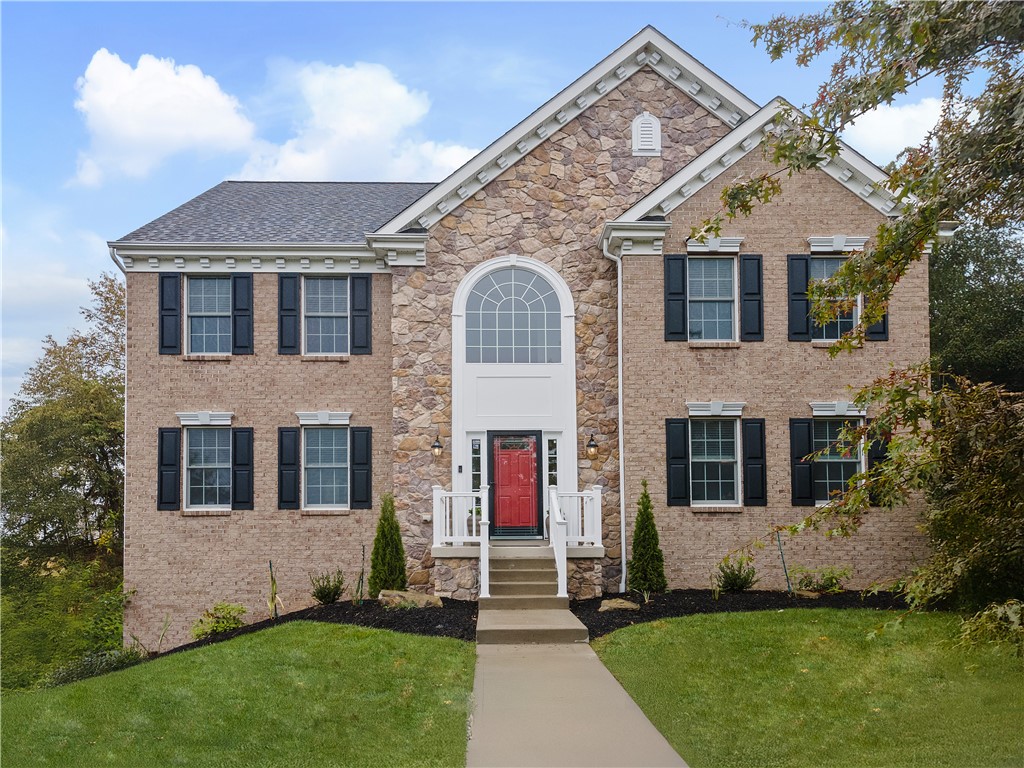 1803 N Hawthorn Ct
