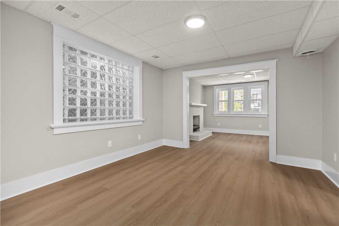 1305 Franklin Ave