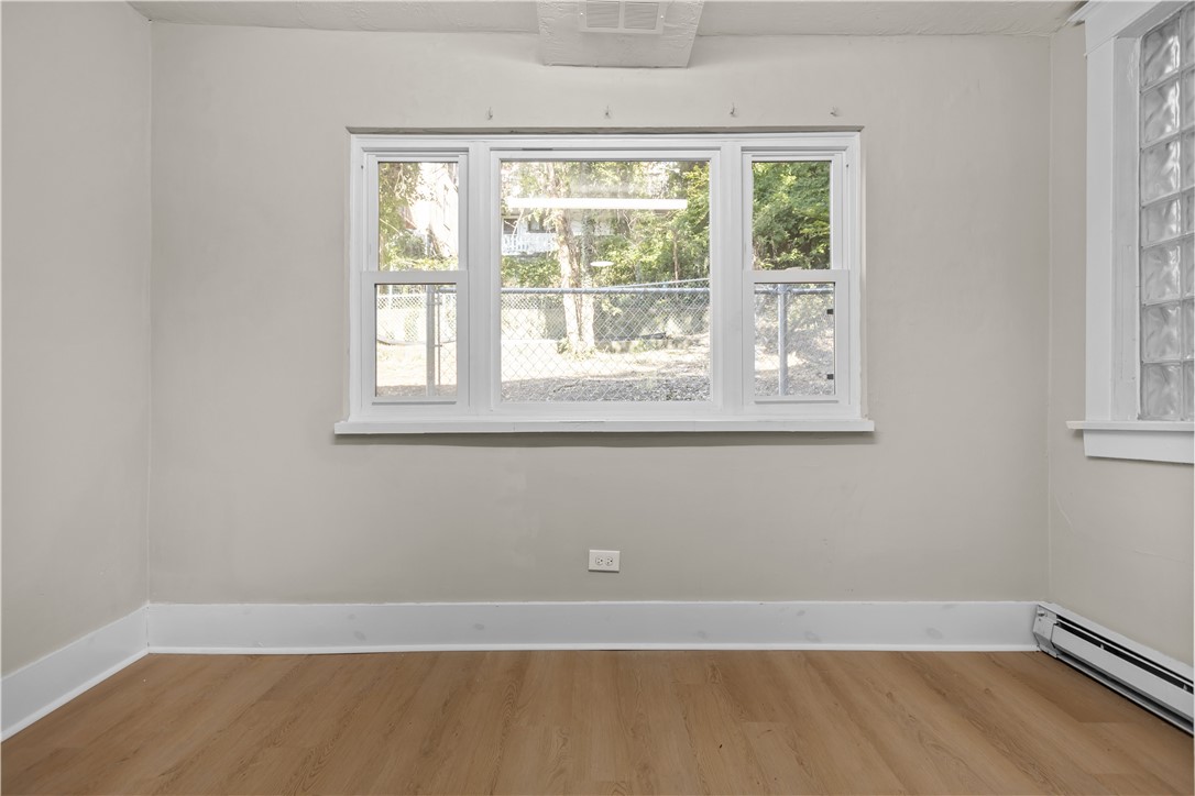 1305 Franklin Ave