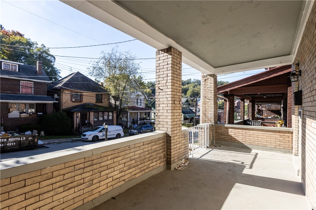 1305 Franklin Ave