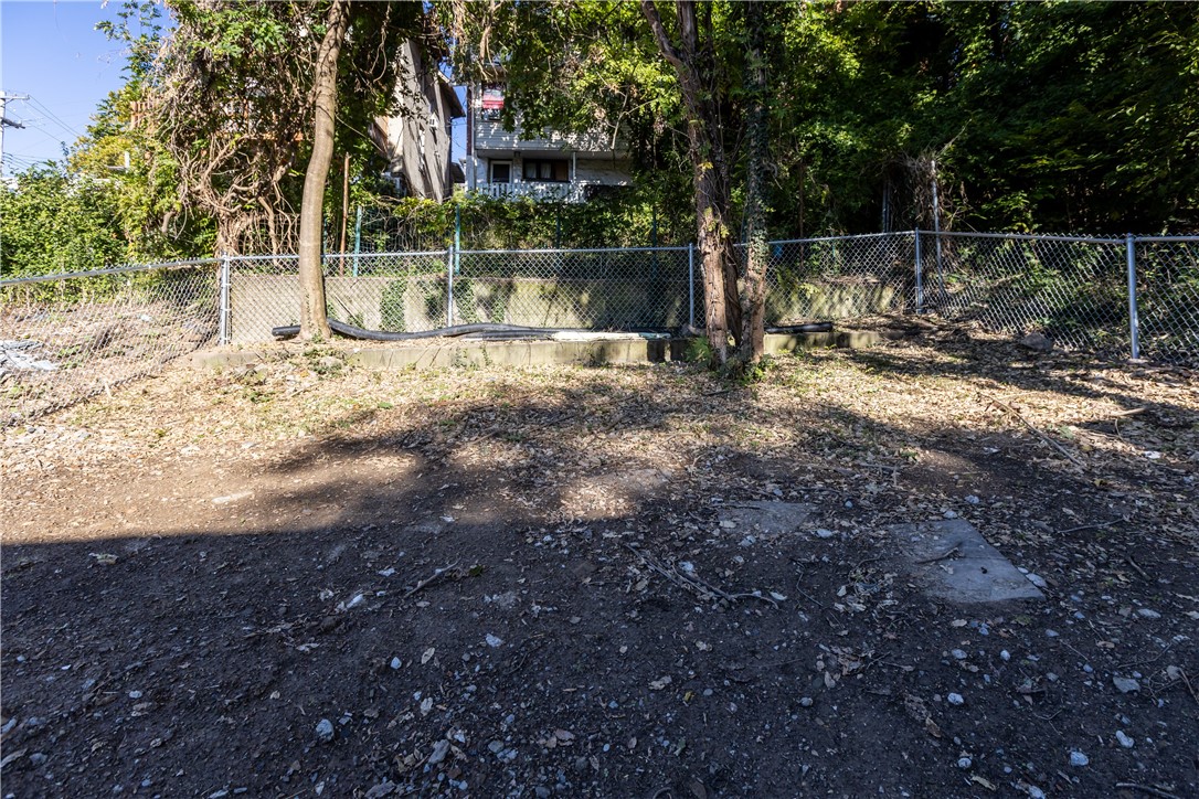 1305 Franklin Ave