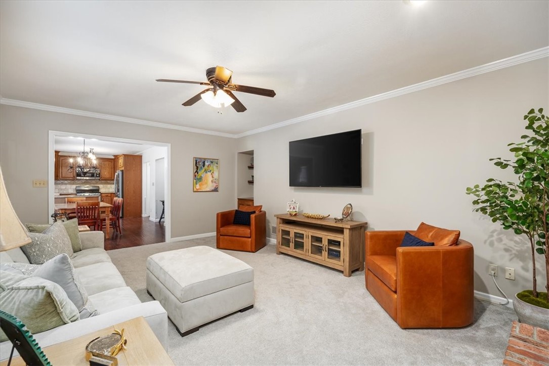 256 Fox Meadow Dr