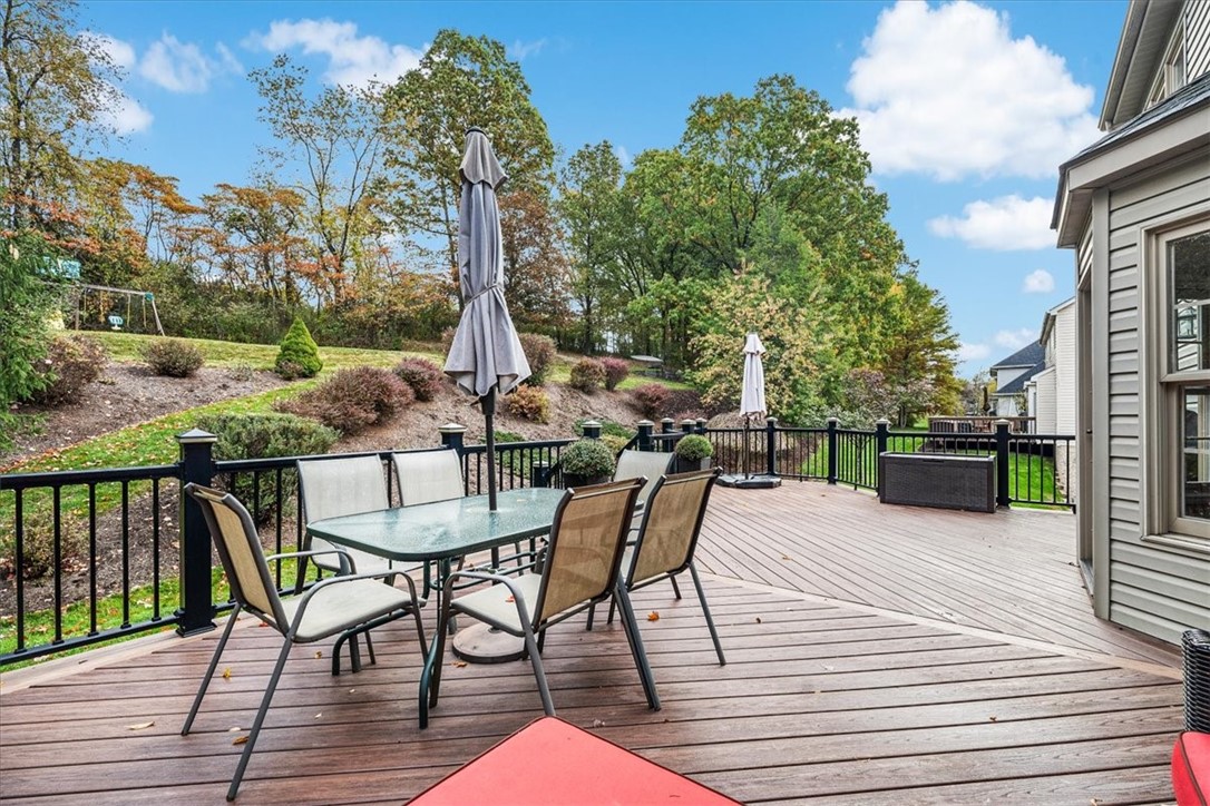 256 Fox Meadow Dr