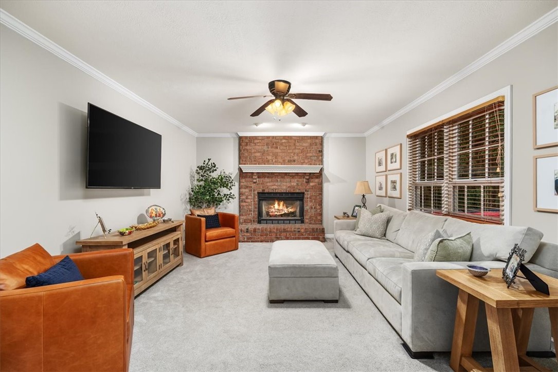 256 Fox Meadow Dr