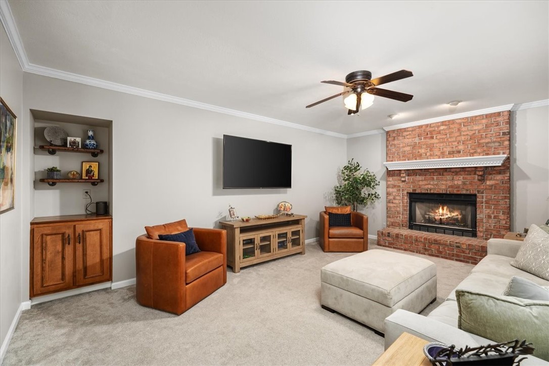 256 Fox Meadow Dr