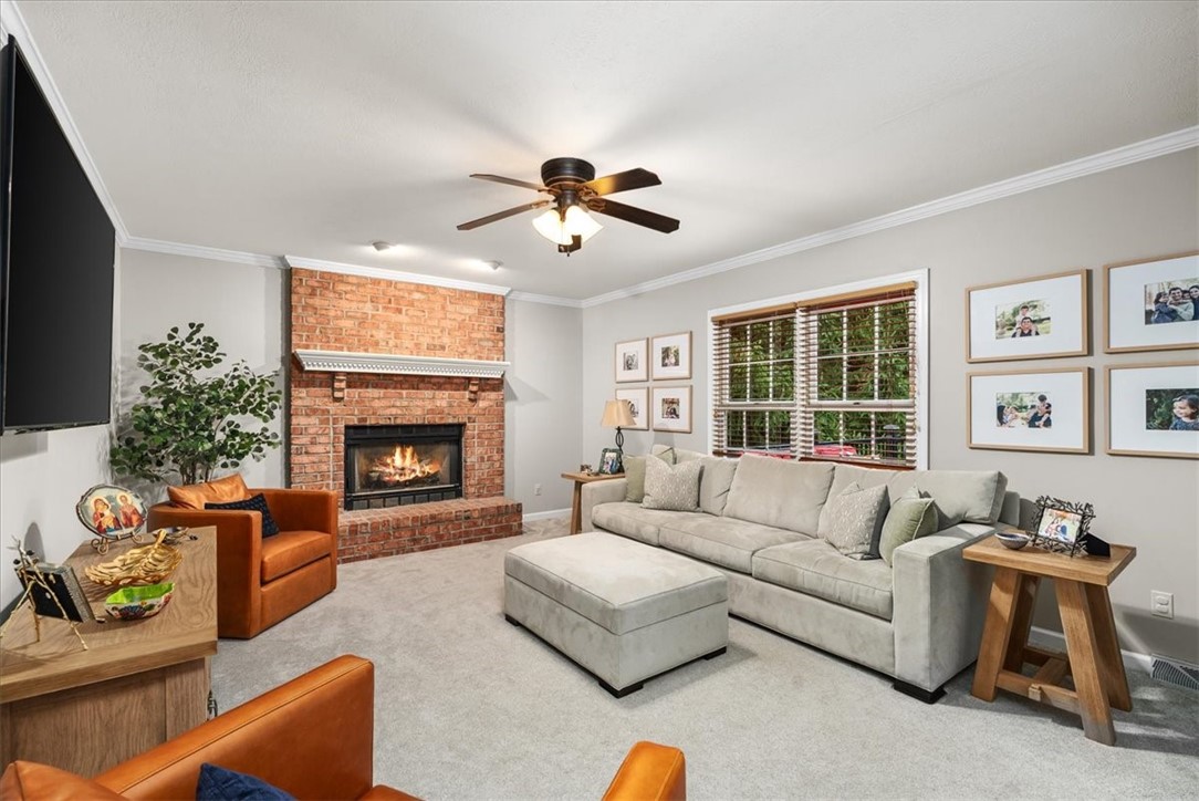 256 Fox Meadow Dr