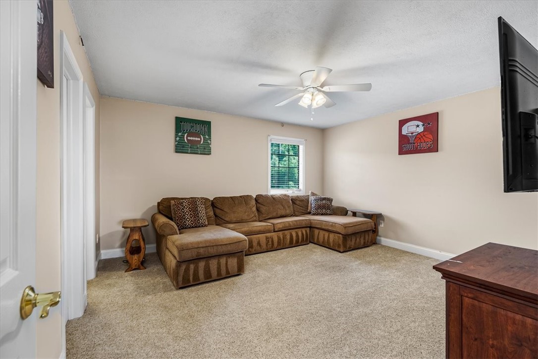 185 Pinkerton Rd