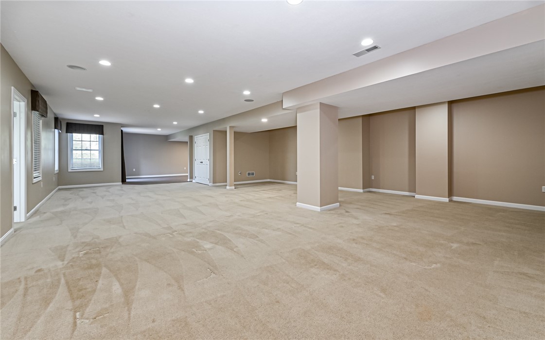 239 Pine Crest Ct