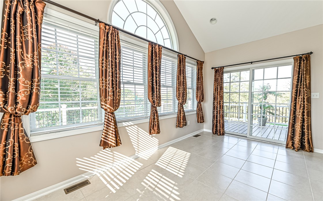 239 Pine Crest Ct