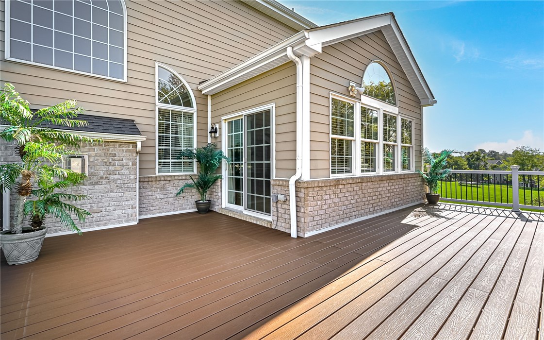 239 Pine Crest Ct