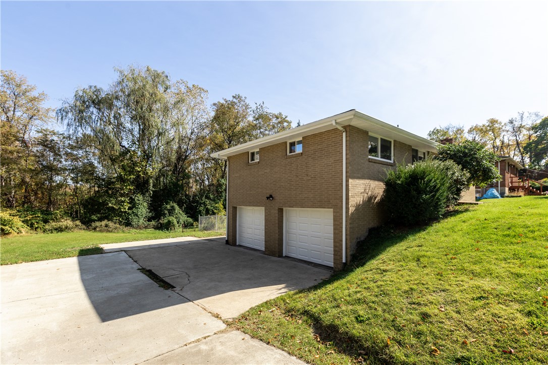 1815 Rose Arbor Ave