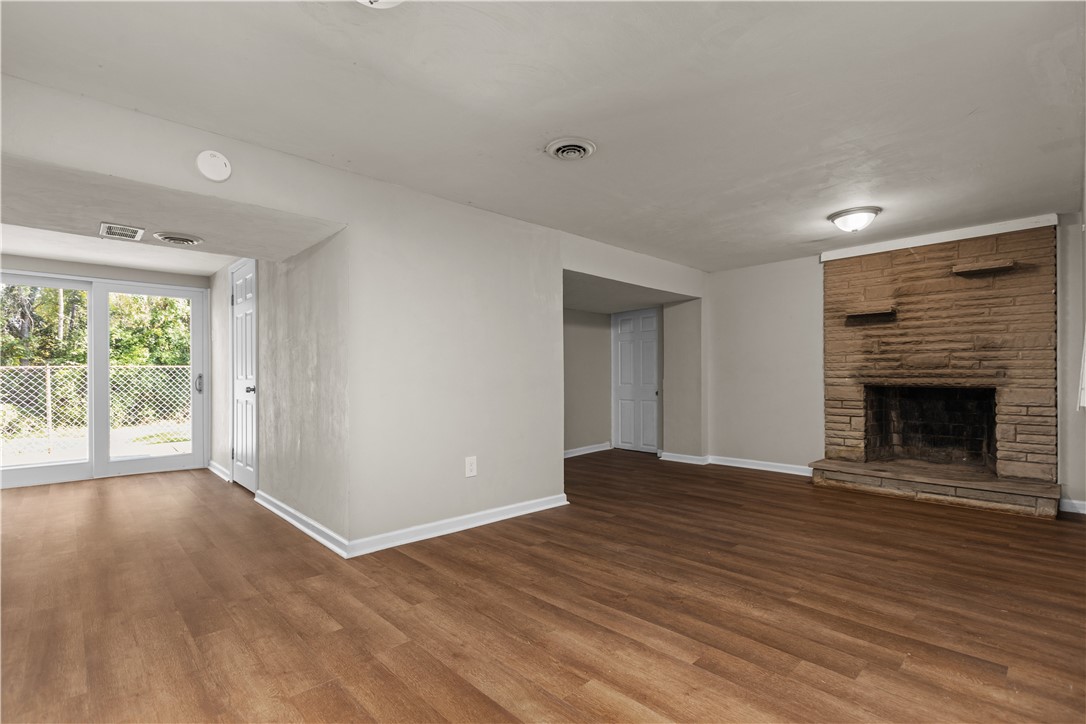 1815 Rose Arbor Ave