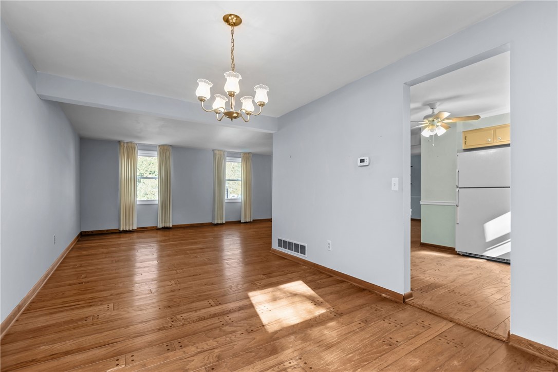 301 N Rose Drive