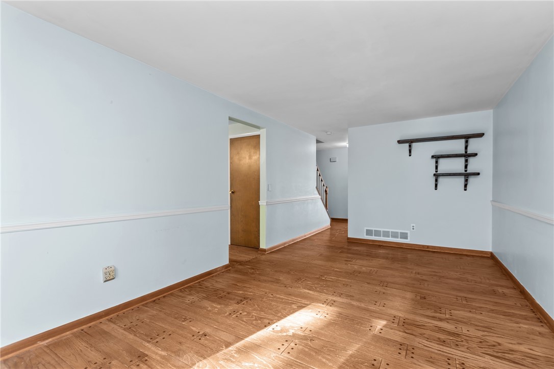 301 N Rose Drive