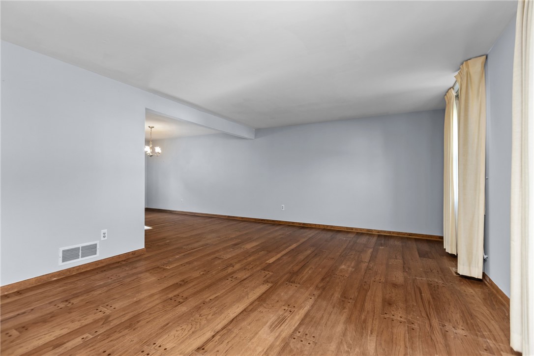 301 N Rose Drive