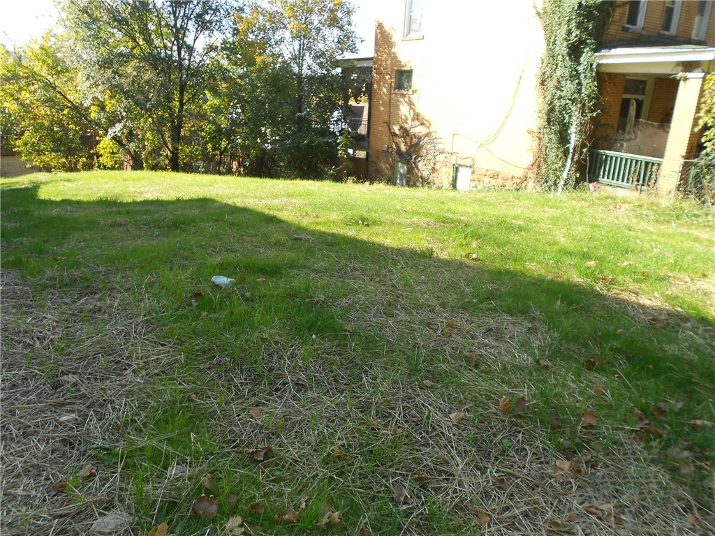 218 Jucunda St