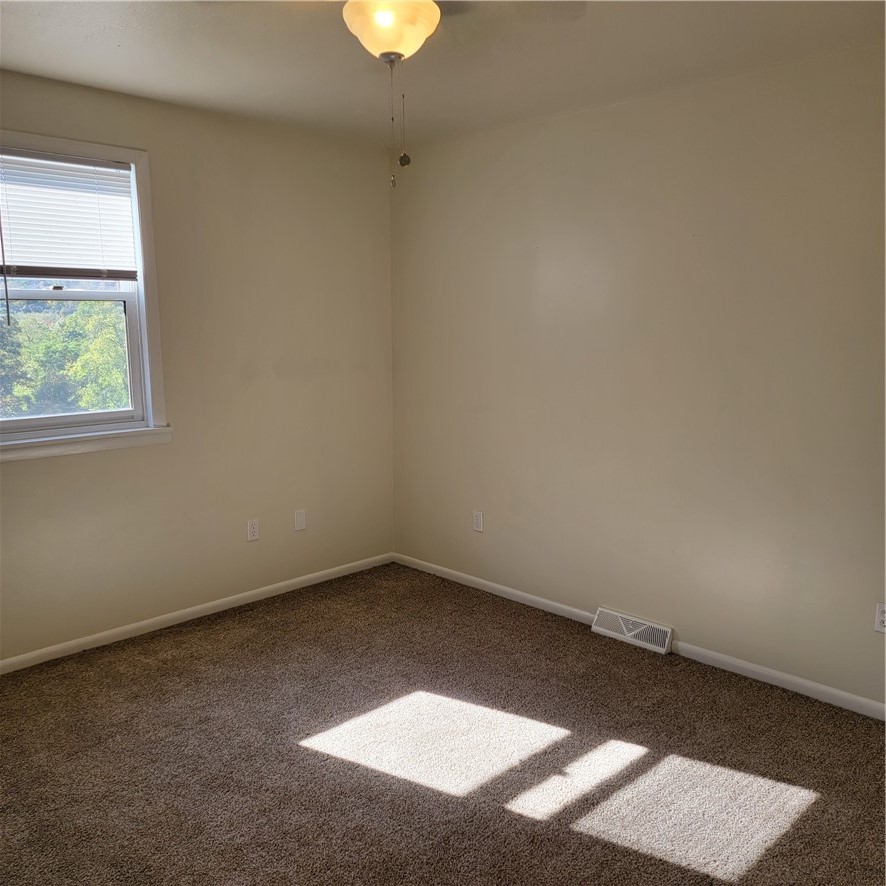 36 Maple Ave B