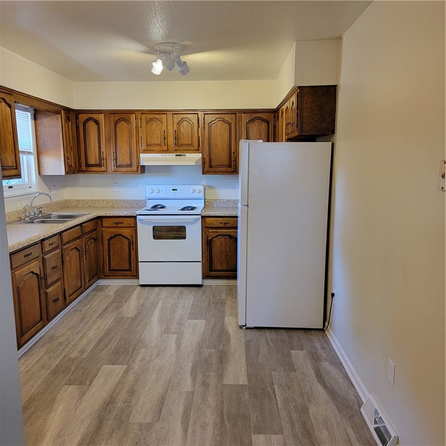 36 Maple Ave B