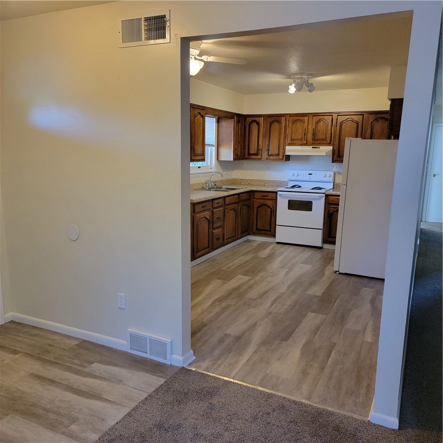 36 Maple Ave B