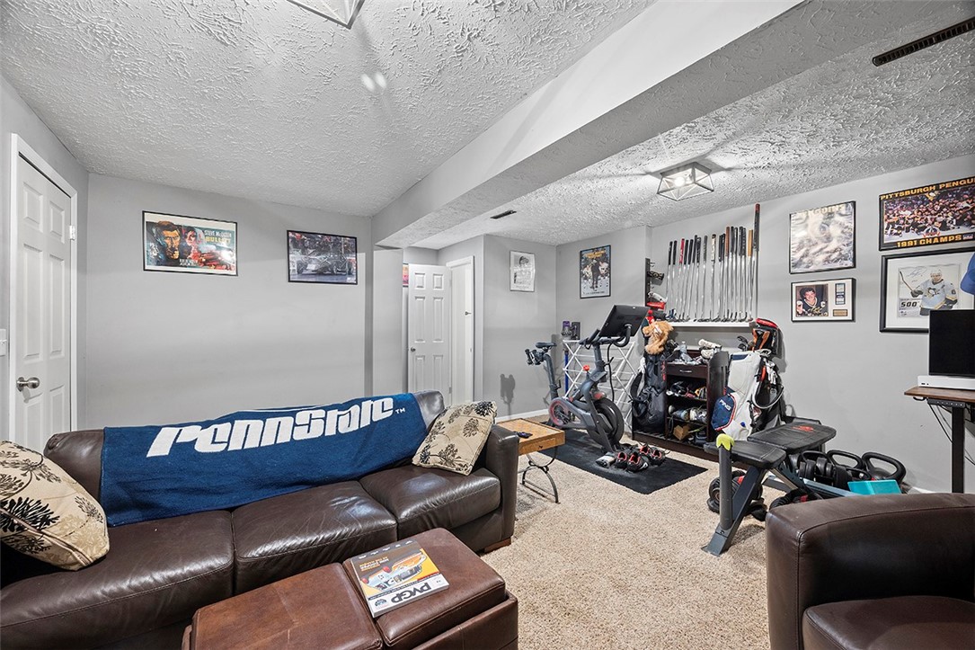 4532 BUCKTAIL DRIVE