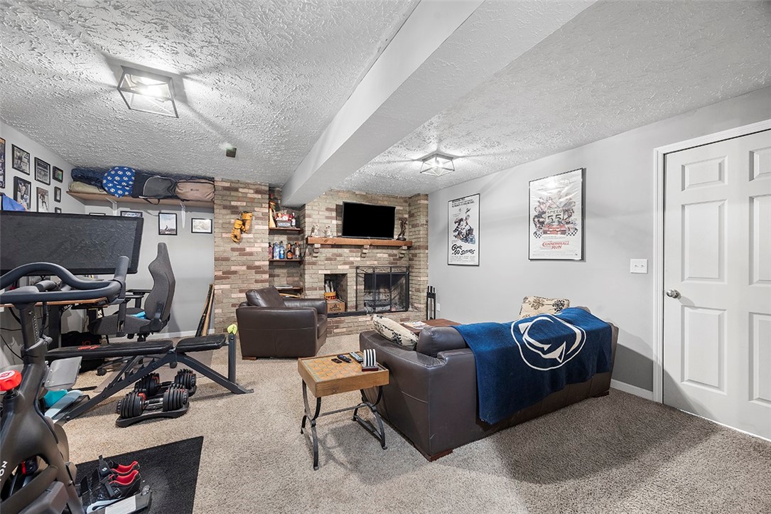4532 BUCKTAIL DRIVE