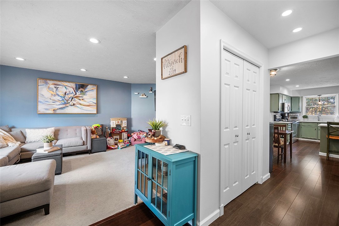 4532 BUCKTAIL DRIVE