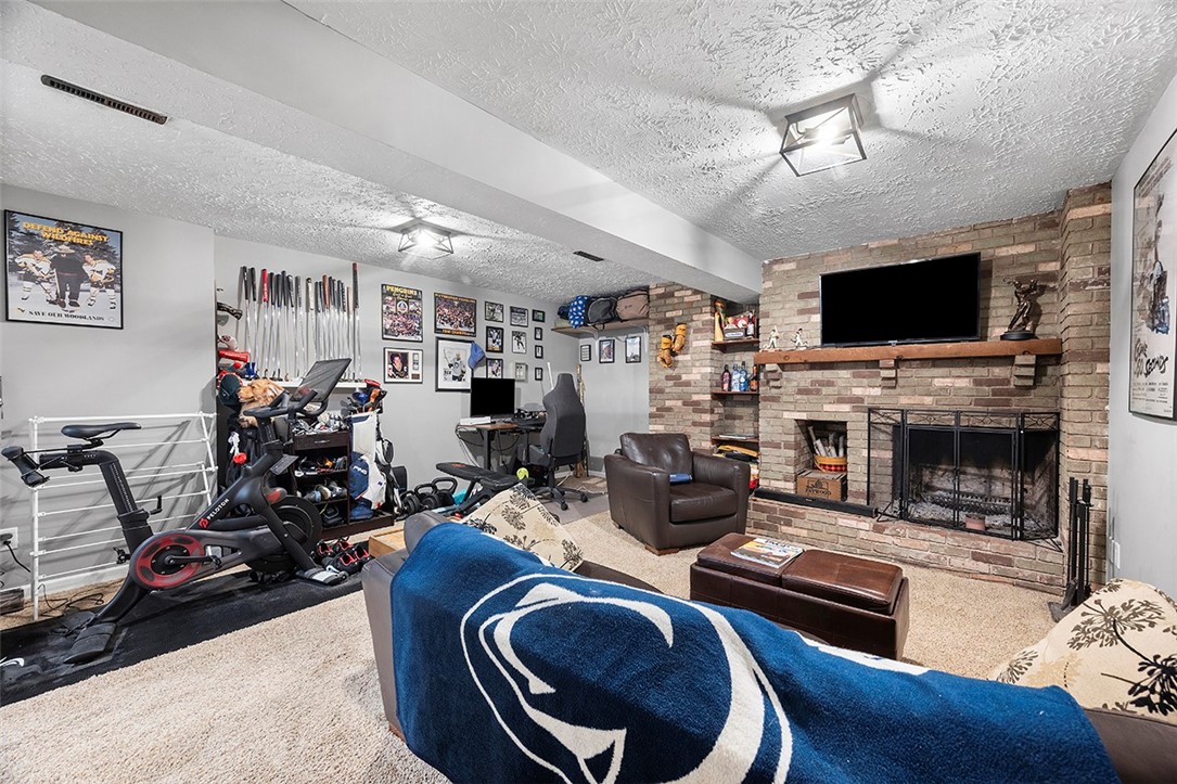 4532 BUCKTAIL DRIVE