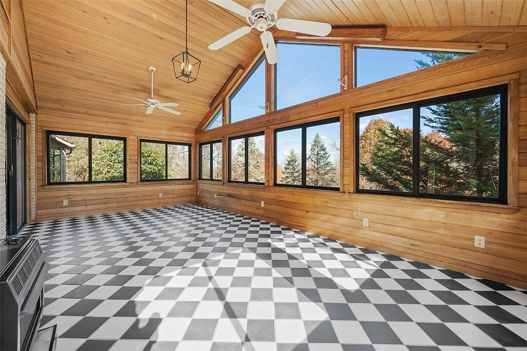 113 Hilltop Ct