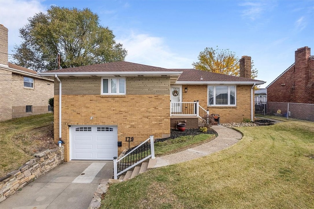 179 Roswin Dr