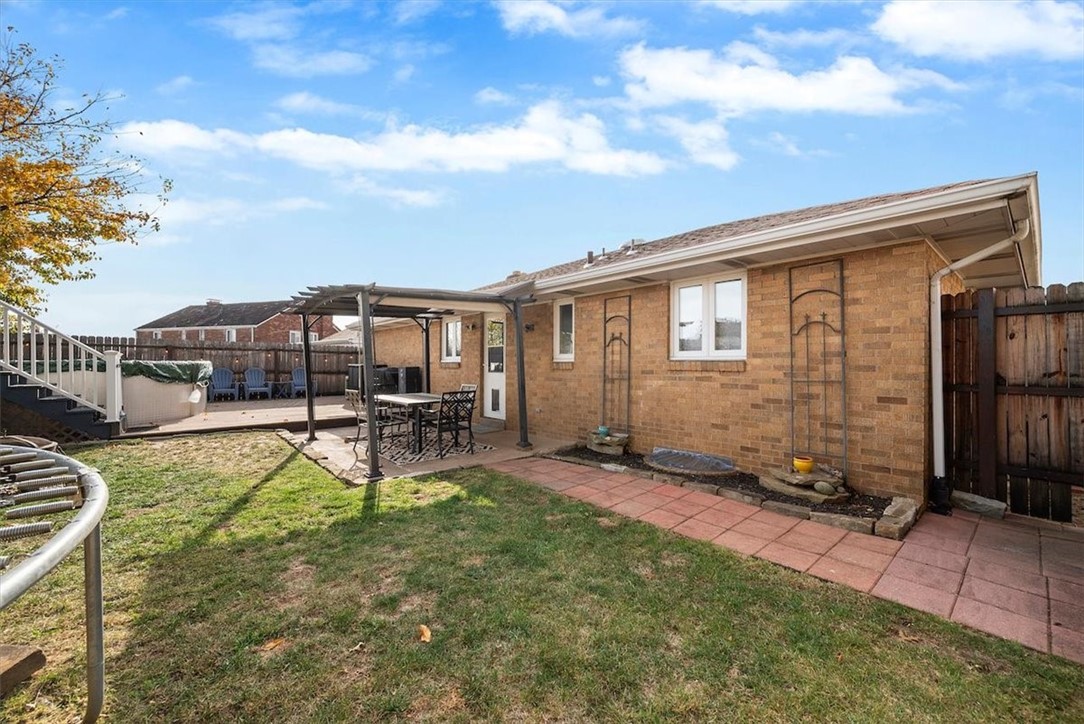179 Roswin Dr