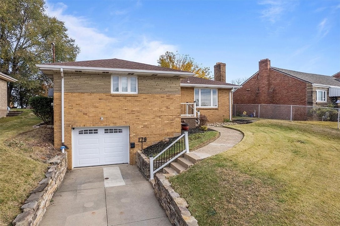 179 Roswin Dr