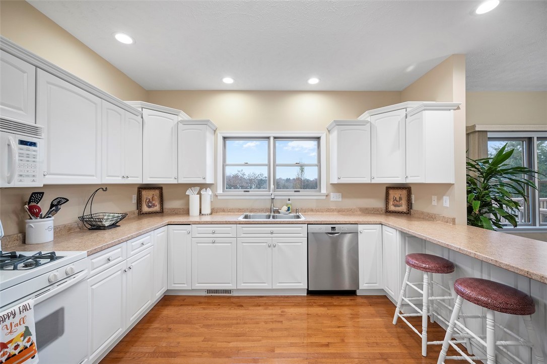 1113 Bay Hill Drive
