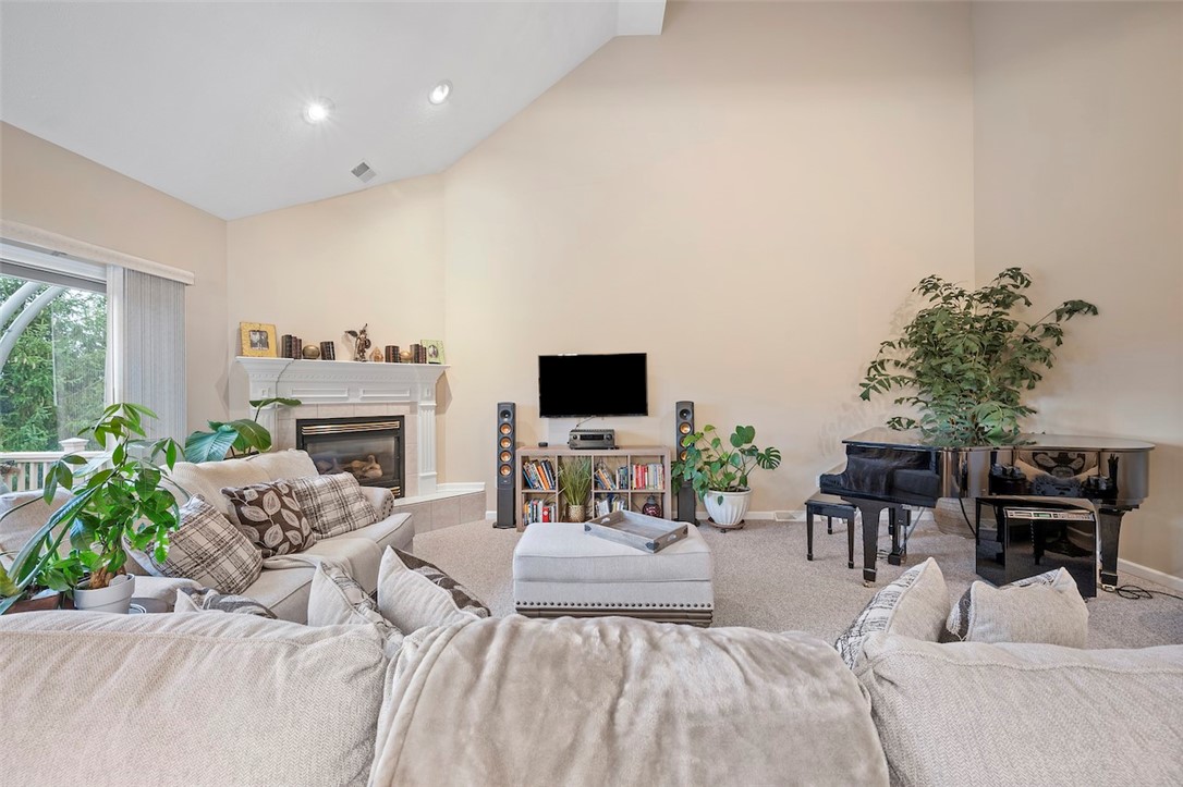 1113 Bay Hill Drive