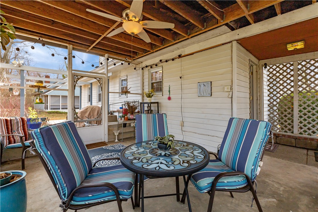 1054 Crest Drive