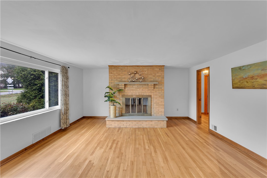 9167 Hubbard Rd