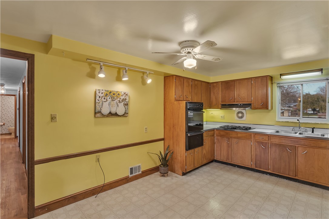 9167 Hubbard Rd