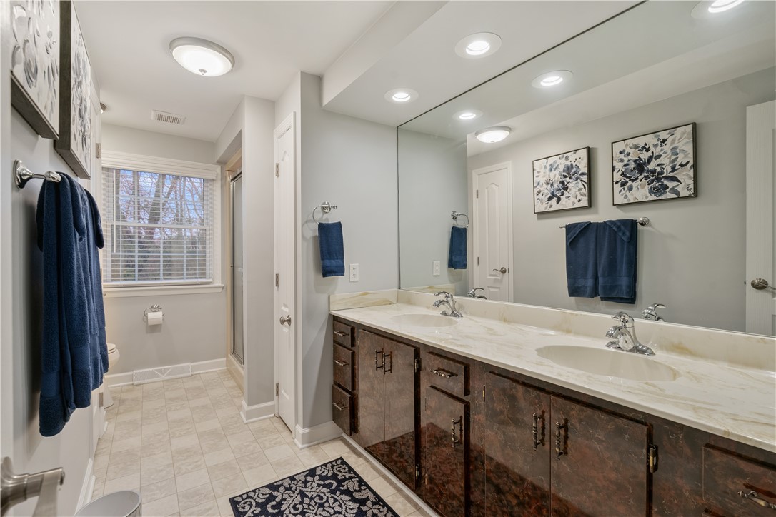 204 Sunnyhill Dr