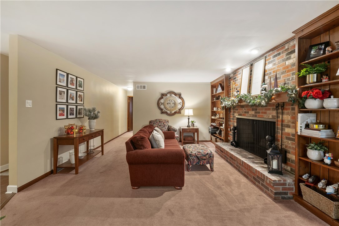 204 Sunnyhill Dr