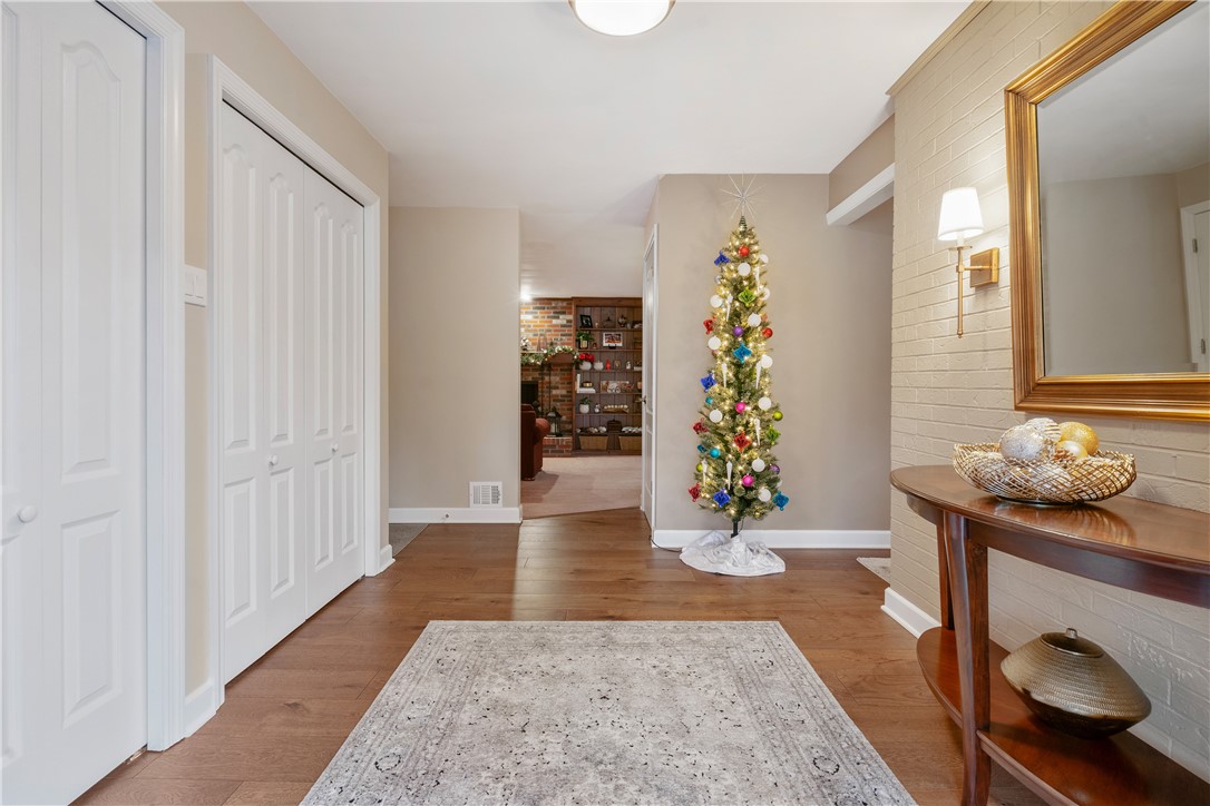 204 Sunnyhill Dr