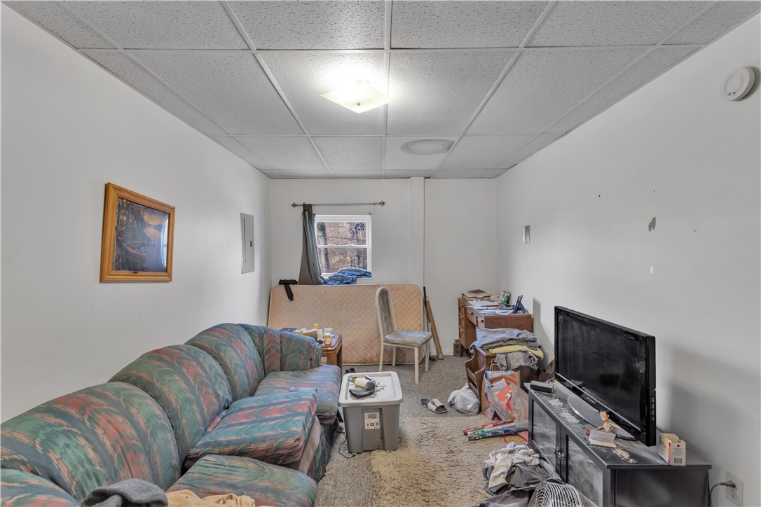 2639 Mount Troy Road